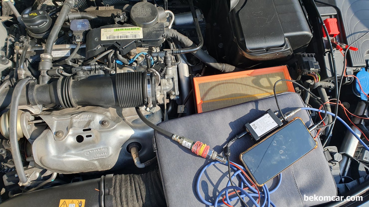 제 4회 베콤카 정비사 실화. 부조 워크샵, 전북 임실 한국모터스, Martin Loren HS512Max 자동차진단 전용 오실로스코프는 고가에서 지원되는 ADC 12bit를 지원하고 휴대용 2채널 이다. 안드로이드 폰 이나 태블릿에 HScope 프로그램을 설치하여 사용한다. 또한 ROTKEE PS16 실린더압축압력 센서는 실린더 엔진 기계적 고장상태를 가장 정확하게 진단이 가능한 측정장비 이다. 이번 정비사 워크샵에서 사용한 주요 장비는 ROTKEE의 PS16 실린더압축압력센서(피코 WPS500x 와 같은 기능),  PDS 펄스센서, VS 진동센서, HS512Max 스코프, 직접제작한 점화프로브 등이 사용되었다. 위 엔진은 벤츠 A200 으로 이번 워크샵에서 사용되지 않았으나, 사용된 장비가 있어 실린더압축압력센서 PS16 과 HS512Max 스코프 참고용 자료로 사용한다.|بيكومكار  (bekomcar)