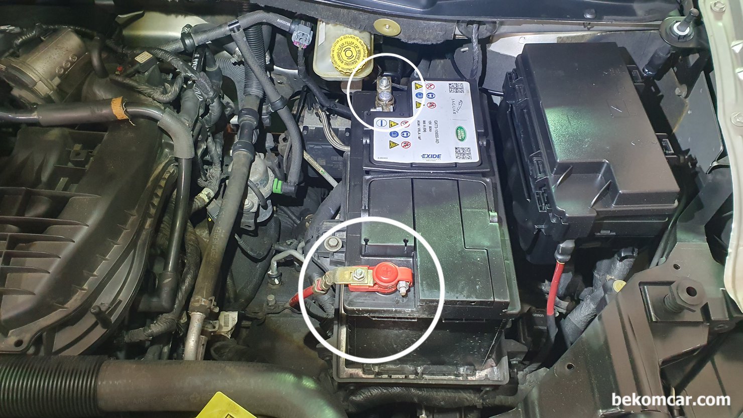 배터리 터미널 단자는 꼭 관심을 가지고 제대로 작업 필요, 시동 꺼질수 있음, 배터리 플러스 마이너스 단지 케이블 클램프는 꼭 제대로 된 제품을 사용하고 단단히 조여주어야 한다. 싸구려 저 품질 클램프는 단단히 조여지지 않고 운 없으면 고장이 날 수 있고 사고로 이어질 수 있다.|بيكومكار  (bekomcar)