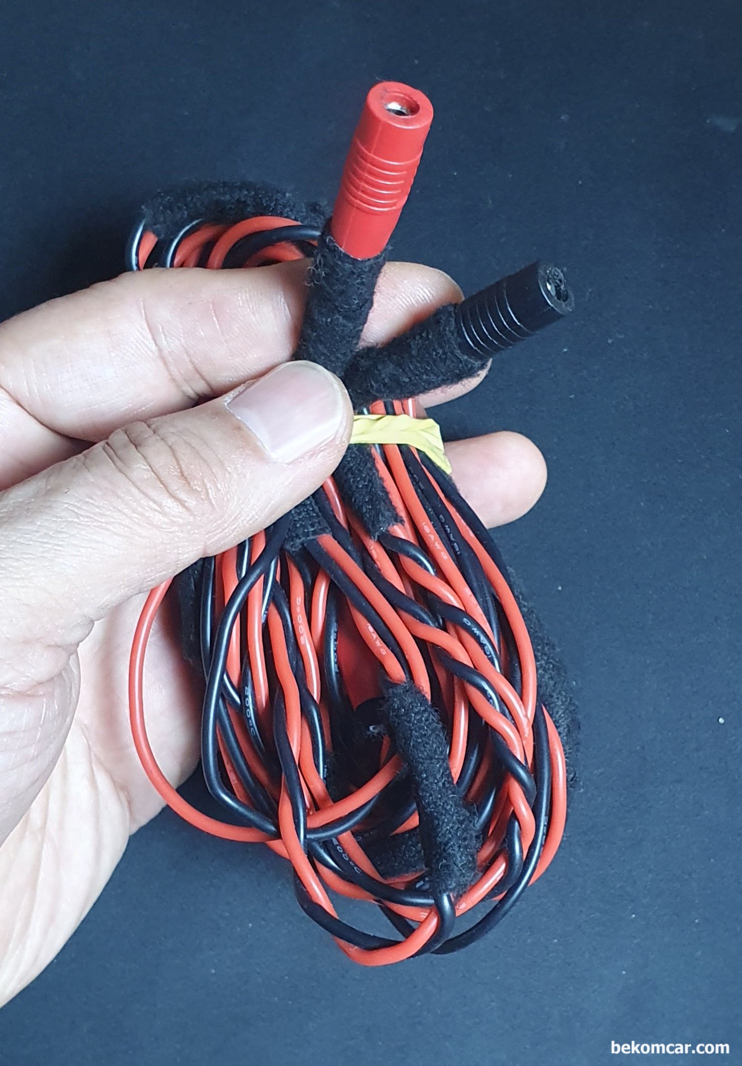 캔 통신 잋 각종 스코프파형 측정시 센서그라운드 사용, 캔 통신 잋 각종 스코프파형 측정시 센서그라운드 사용시 센서그라운드에 연결하여 사용할 수 있는 18AWG 실리콘 와이어 이다. 세심한 데이터 측정시 최소한 배터리 에 접지한다.|bekomcar.com