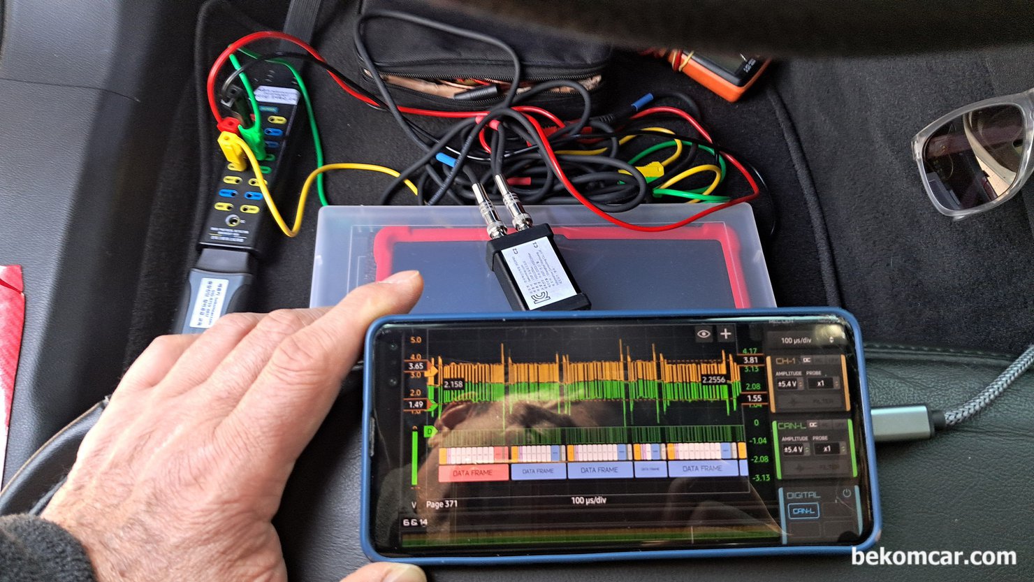 지엠대우 알페온 GMLAN 캔 통신 파형측정 기록, 사용된 장비는 MartinLoren.com 의 HS512Max 자동차전용 2채널 오실로스코프 이다. BNC 케이블은 ROTKEE의 TL-MLP를 사용했다. HS512Max 프로그램은 태블릿과 휴대폰 (안드로이드)에 설치하여 사용한다.|bekomcar.com