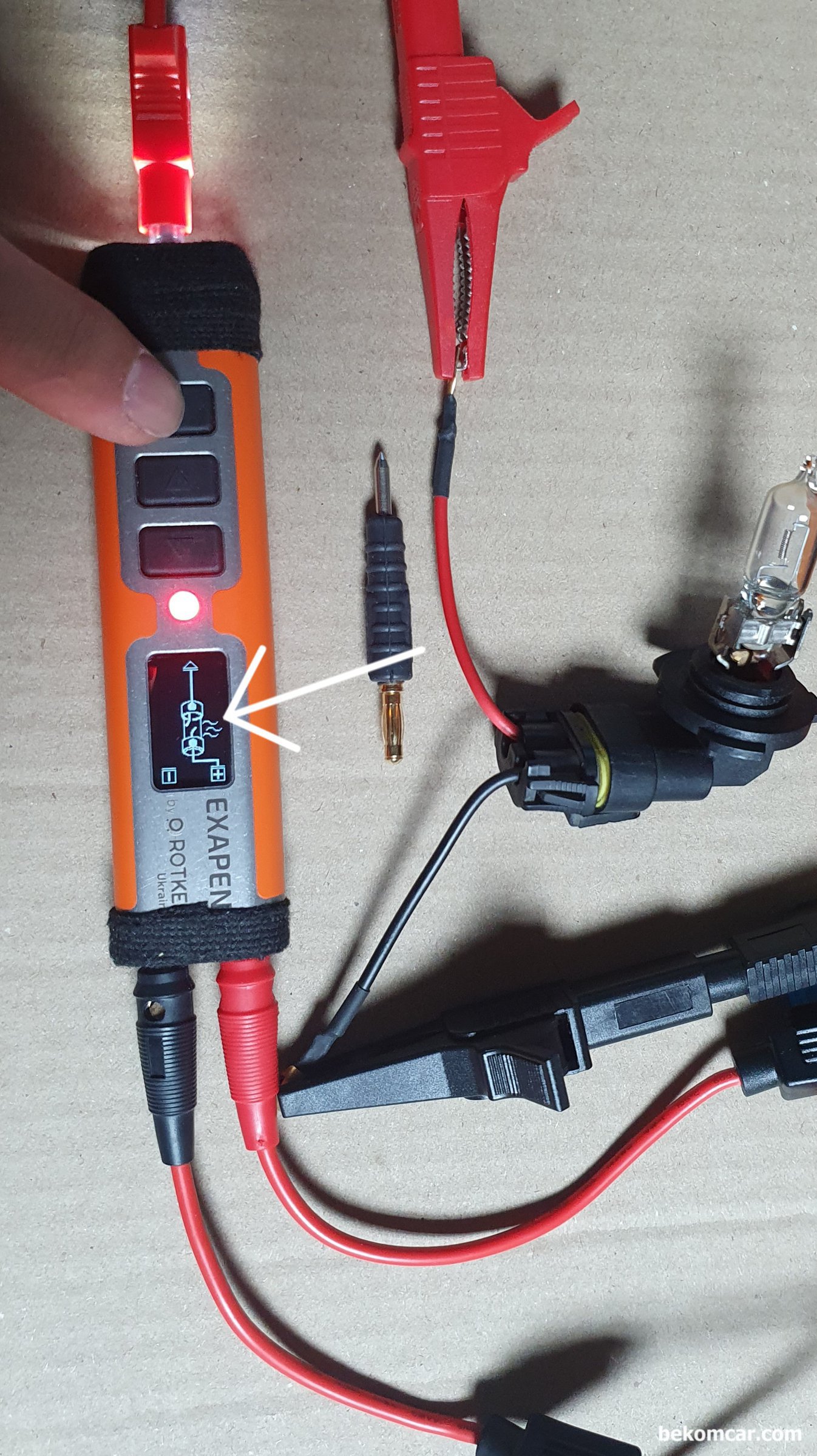 롯키 엑사펜 (ROTKEE ExaPen)은 모든 정비사의 필수공구, ROTKEE ExaPen 기능중 하나가 바로 부하감지 기능이다. 부하를 견디기 힘든 경우 '부하초과' 아이콘이 표시된다. 실제 배선에서 휴즈대신에 시뮬레이션이 가능해서 좋다. 실제 같으면 휴즈가 끊어진 상태를 의미한다. 시뮬레이션으로 다 작업후에 가장 마지막에 실제 휴즈를 넣으면 된다.|베콤카 차량정밀진단