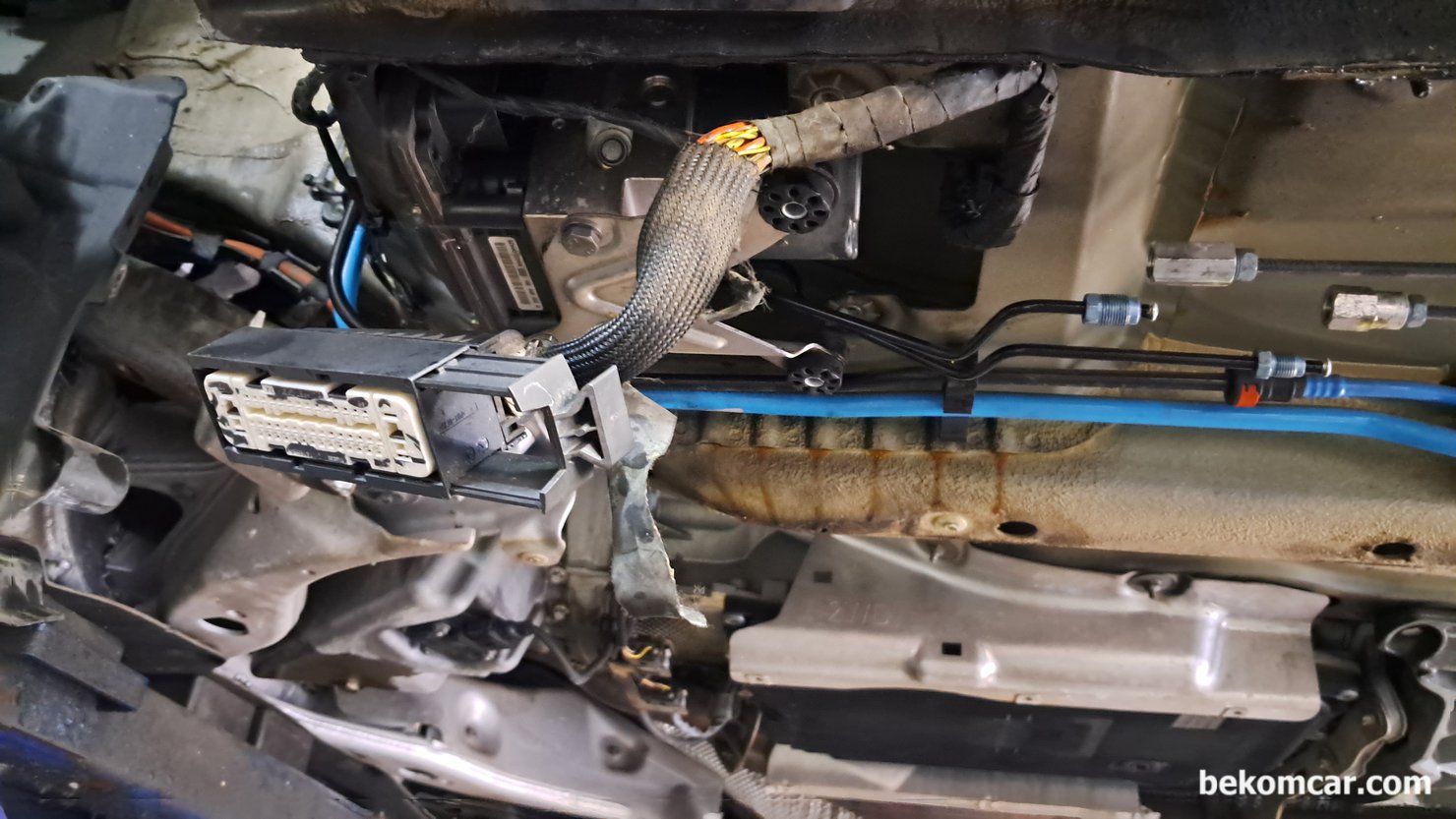 F10 528i CAN High & Low 캔통신 NO ACK 파형, BMW F10 528i ABS 모듈고장 점검 과정이다. 이번 작업은 베콤카와 베콤카 파트너 정비소에서 같이 작업 하였다.|bekomcar.com