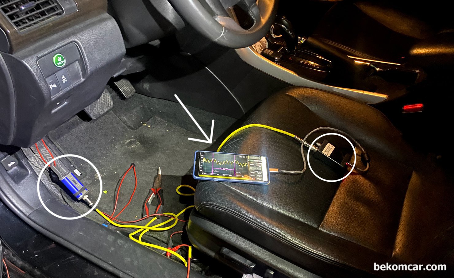 2015년 혼다 어코드 9세대 간헐적 시동지연, 연료펌프 진단기록, 어코드 9세대 연료펌프 측정, 약 5,653RPM 에 8A정도 전류를 사용하고 있다. 사용 전류에 비하면 회전수는 조금 느리기는 하지만 우려할 정도는 아니다. 연료펌프 파형측정에 사용되느 전류계는 ROTKEE RC-50으로 50A까지 지원되면 1mV/ 10mA 전환이 된다.|ベコムカー (bekomcar)