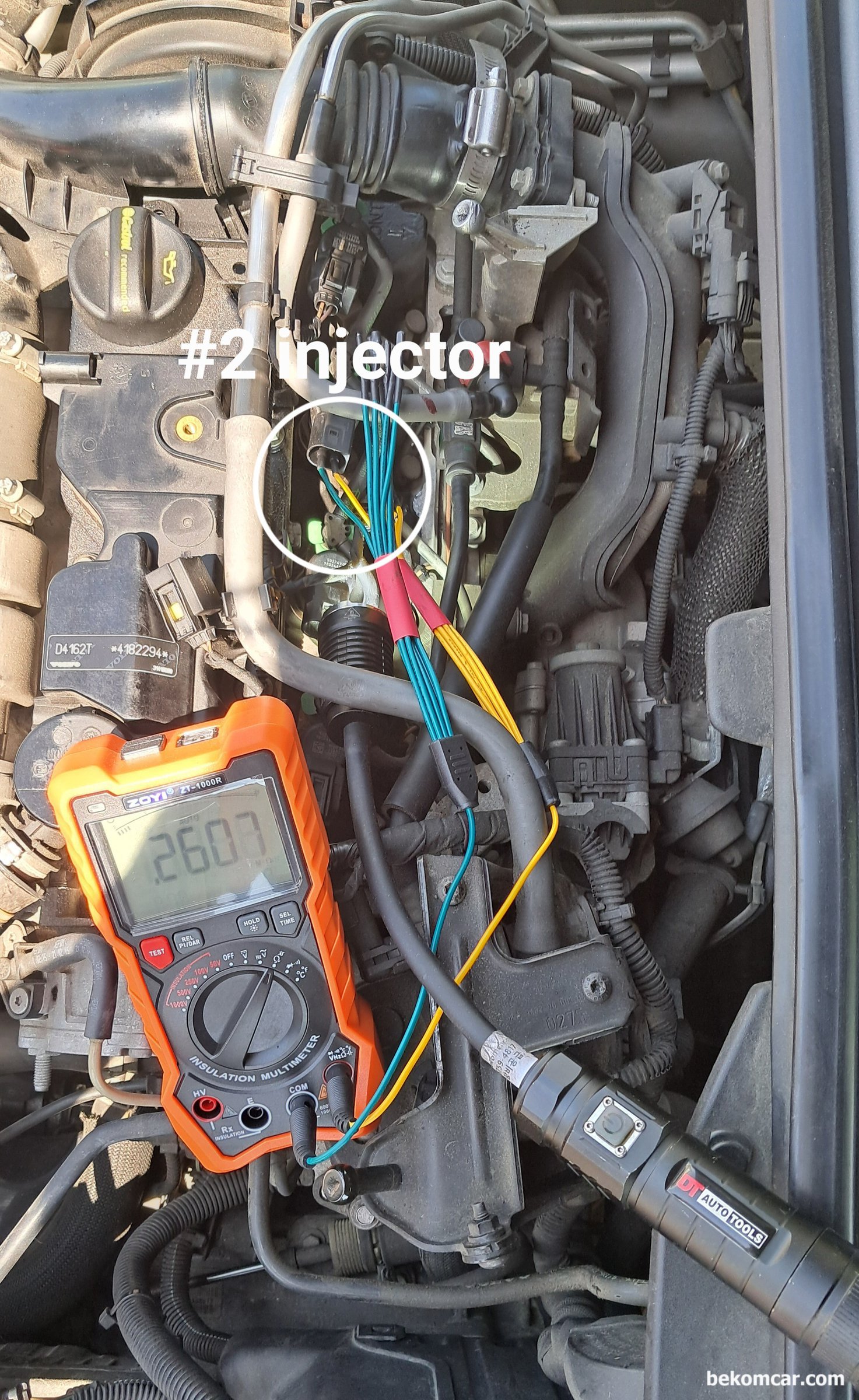 메뉴얼의 중요성, Volvo S80 P3 D2 (1.6디젤, D4162T), 인젝터 저항값, Volvo S80 P3 D2 (1.6디젤, D4162T) #2번 인젝터 저항 측정이다. 약 0.2607M옴 이 측정된다.|베콤카 차량정밀진단