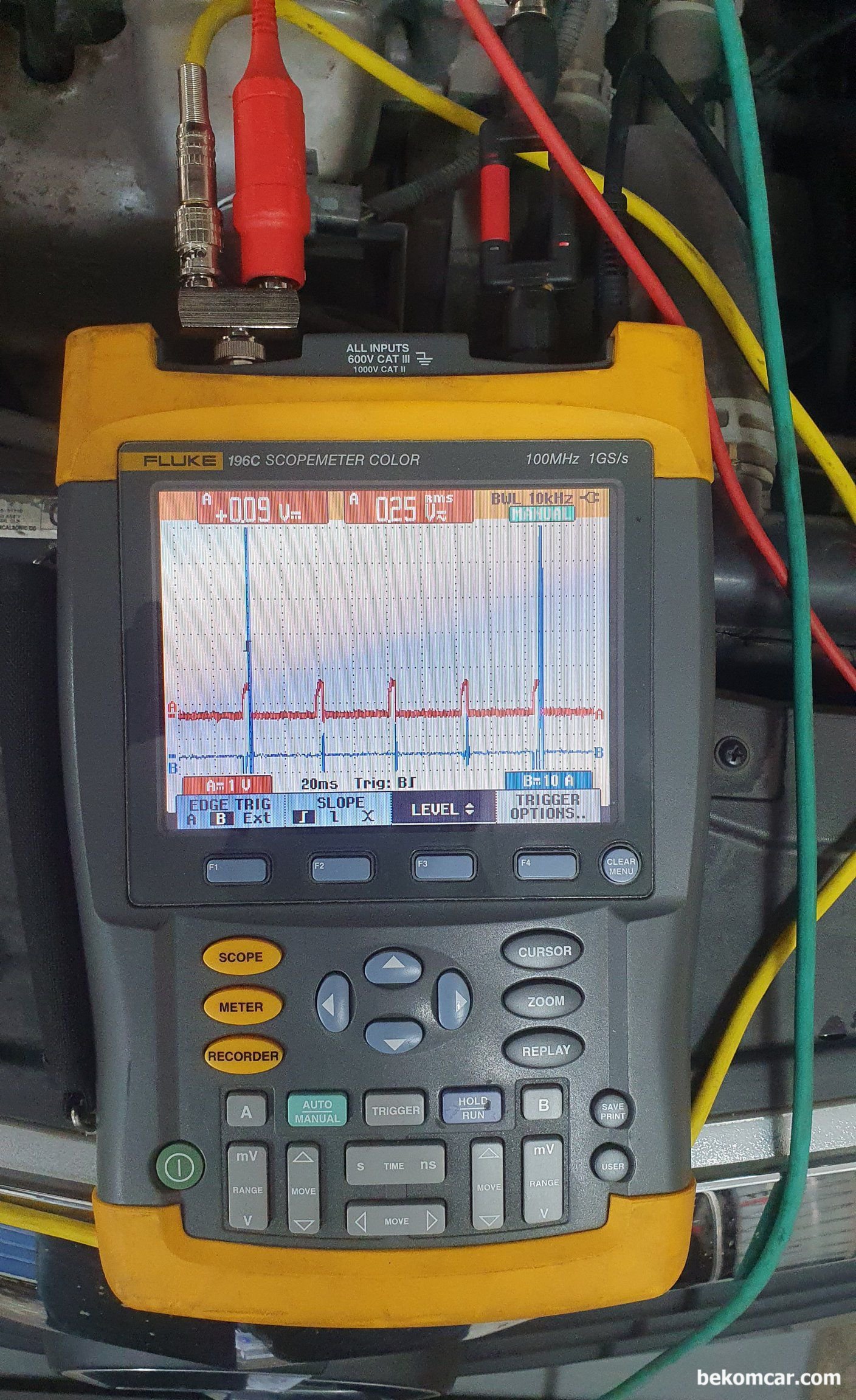 スライドショーはこちらをクリックしてください。 스코프는 Fluke 196C, 1 채널에서 BNC 분배기사용|ベコムカー (bekomcar)