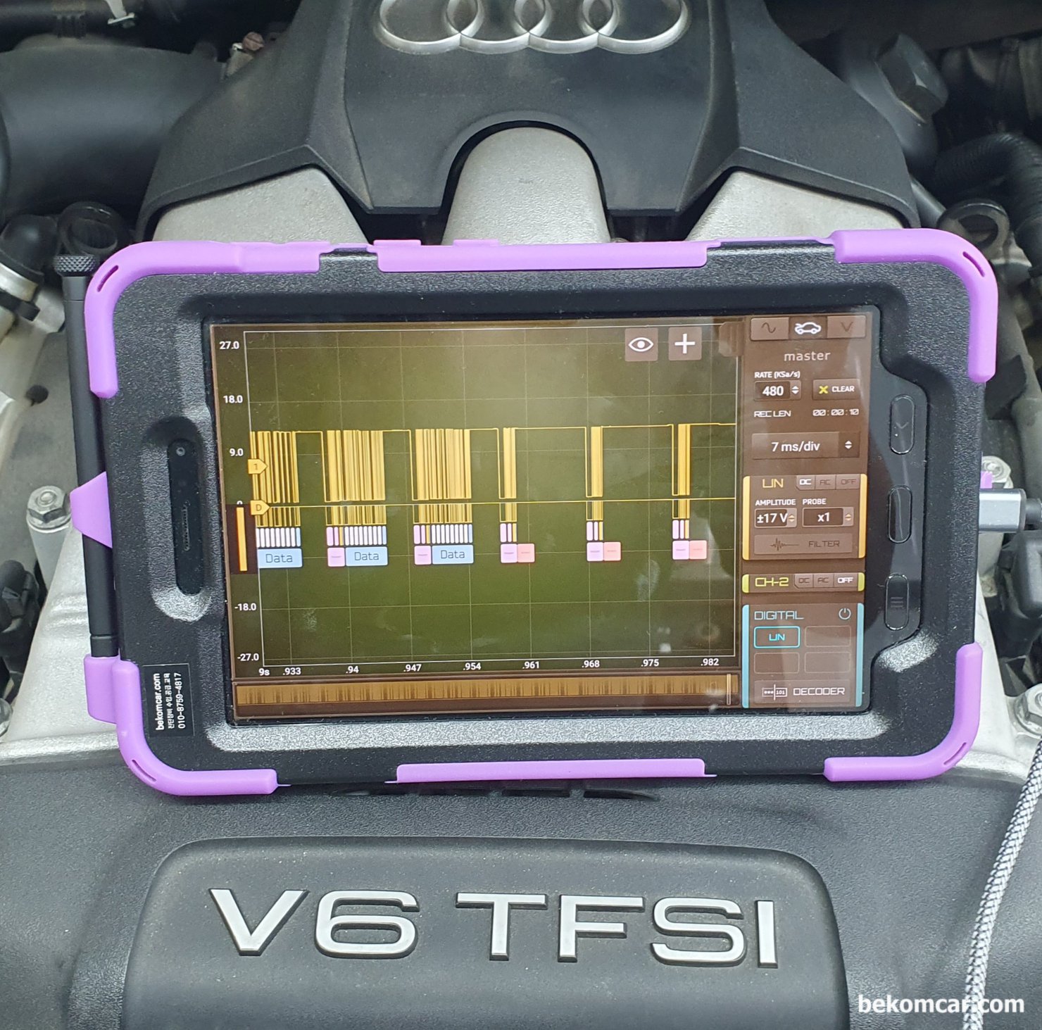 AUDI A7 2012 V6 TFSI A/C압력센서 LIN BUS 파형측정 기록, AUDI A7 2012 V6 TFSI CGXB 엔진 의 경우 에어콘 압력센서 제어를 LIN BUS를 통하여 하고 있다. 에어콘 압력센서 위치는 운전석 쪽 에어컨 컨덴서 앞쪽 위 부분에 있다. 3 와이어 파워 그라운드 & 신호 전형적인 센서이다.|ベコムカー (bekomcar)